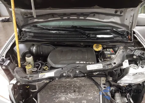 2016 Chrysler Town & Country Touring from USA, damaged, VIN 2C4RC1BG0GR294997